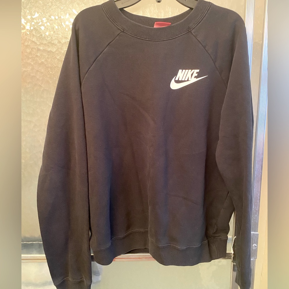 Nike Women’s Sweatshirt. Size Small